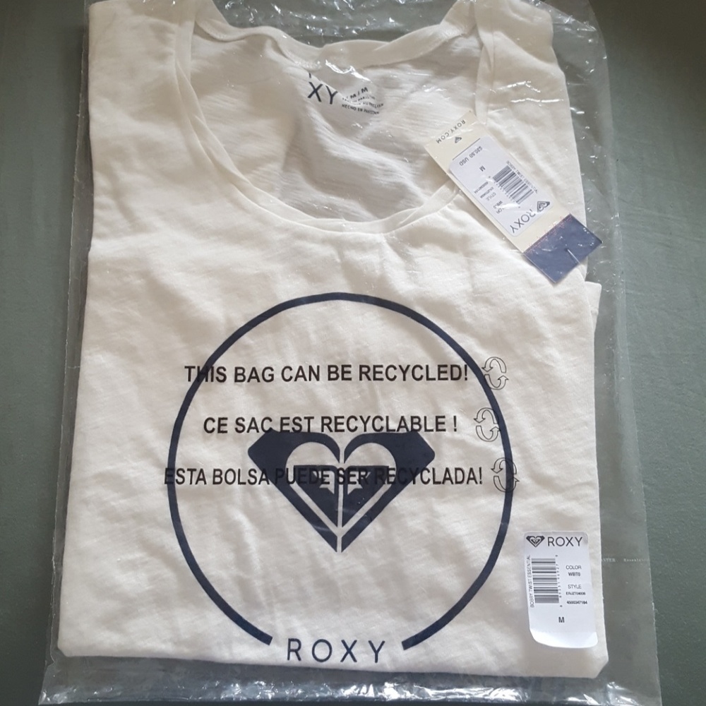 NWT Roxy T-shirt